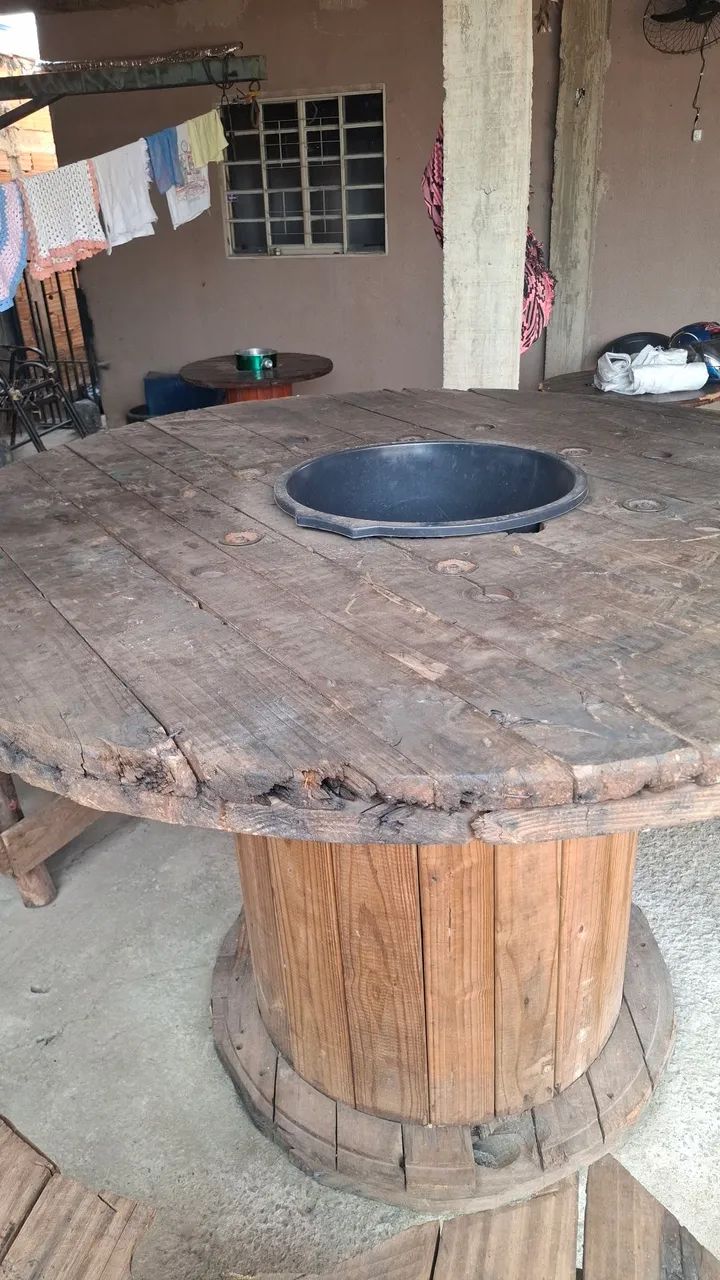 Mesa com cadeiras rústica  - Foto 4