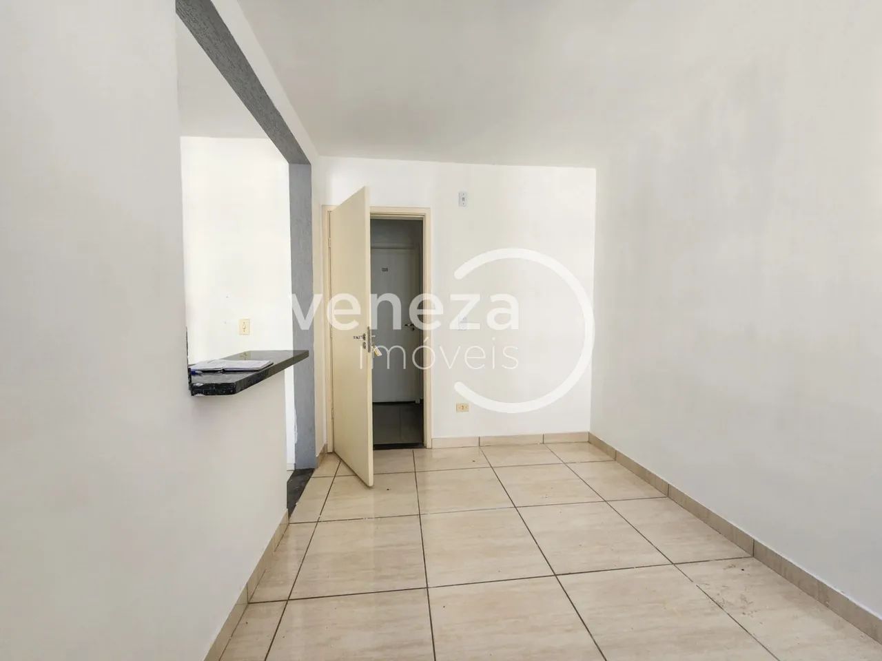 Apartamento para alugar no Edifício Spazio Leopoldina, Londrina - Foto 3