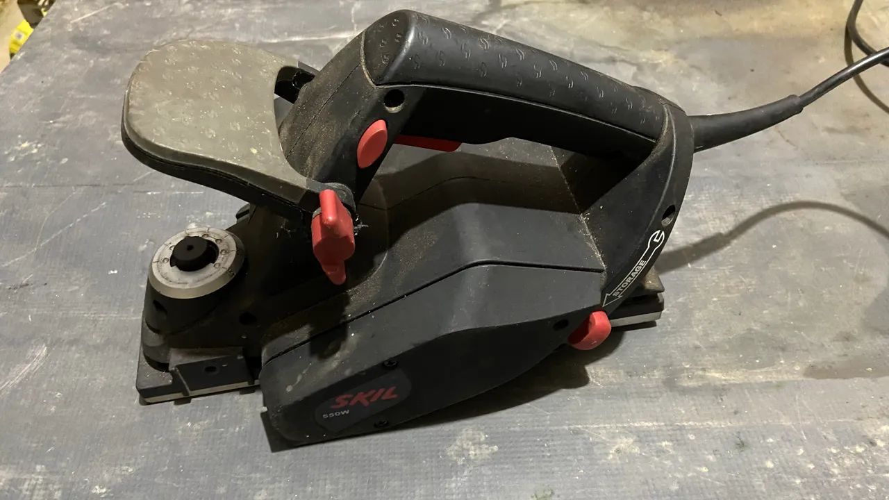Plaina Elétrica SKIL - 550W 