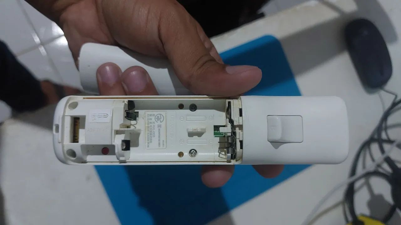 Vendo Wii Remote Nintendo Wii com Defeito  - Foto 2
