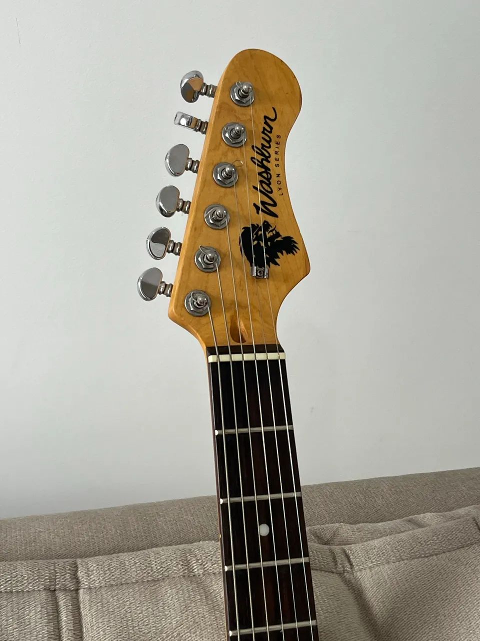 Washburn Lyon HSS + Capa Acolchoada | Excelente Estado de Conservação - Foto 4
