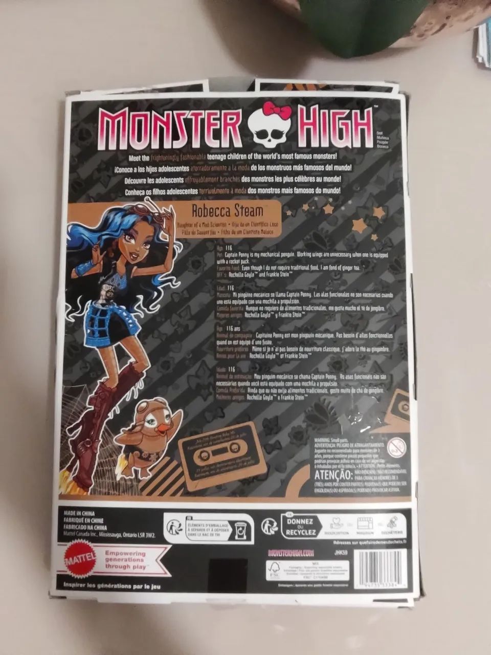 Caixa Monster High Robecca Steam Creeproduction - Foto 2