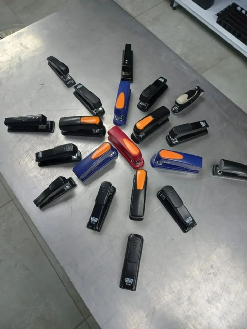 13 Grampeadores - Foto 2