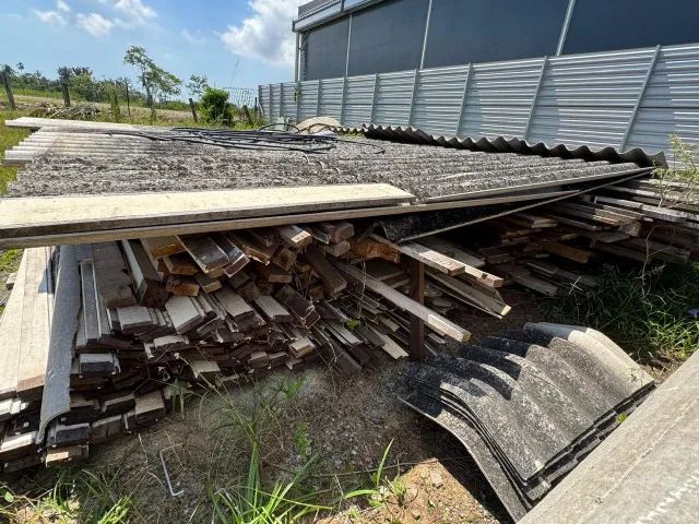 Casa de madeira de lei já desmontada 6x8 + garagem - Foto 4