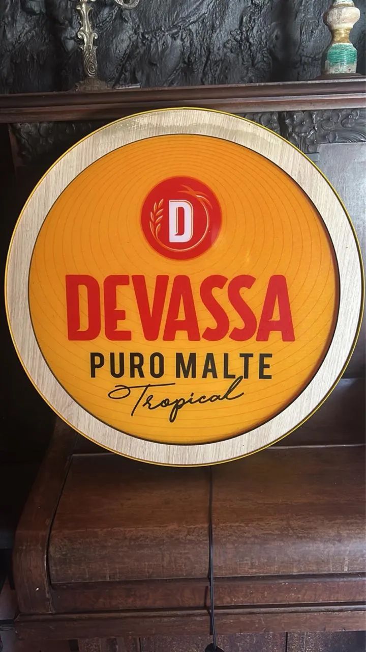 Letreiro Devassa Puro Malte - decoração para bar