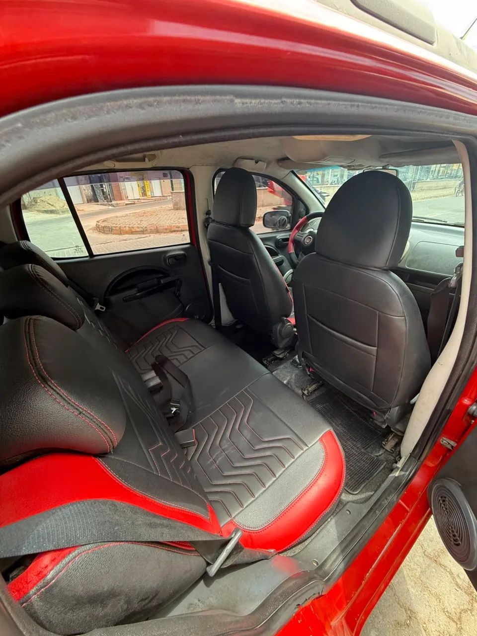 Fiat Uno WAY 1.4 EVO Fire Flex 8V 5P 2011 - Foto 4