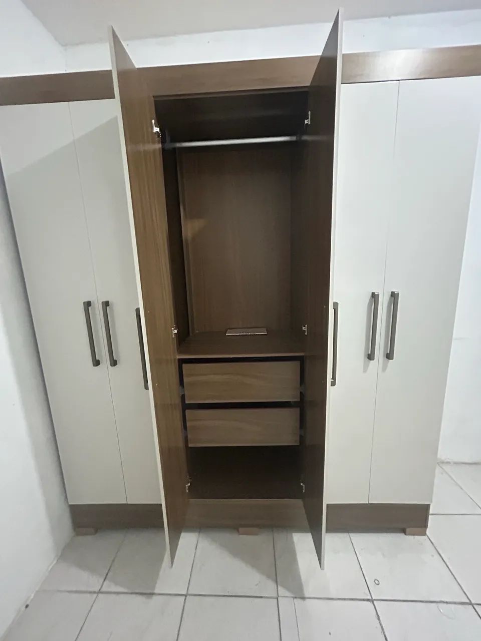 Guarda roupa solteiro 