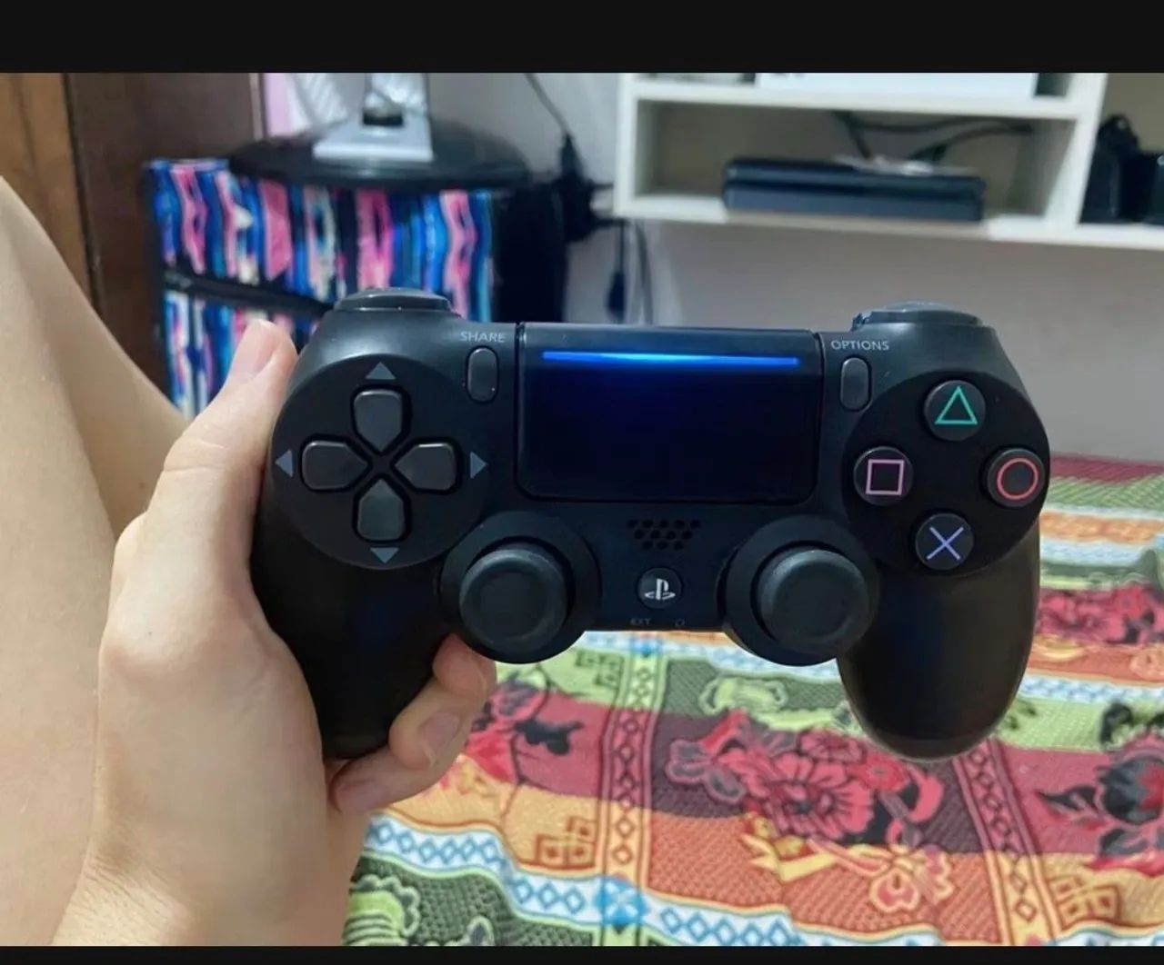 Playstation 4 500gb + controle - Foto 5