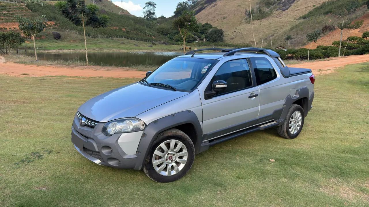 Fiat Strada Adv.1.8 16V Dualogic Flex CD 2015 - Foto 4