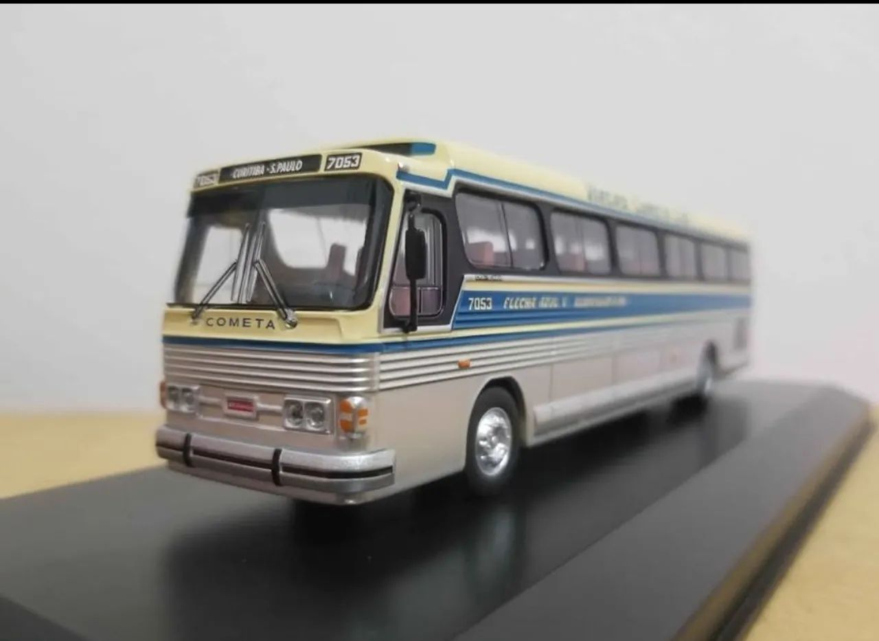 Miniatura Cometa 1/72 Aprox 18cm