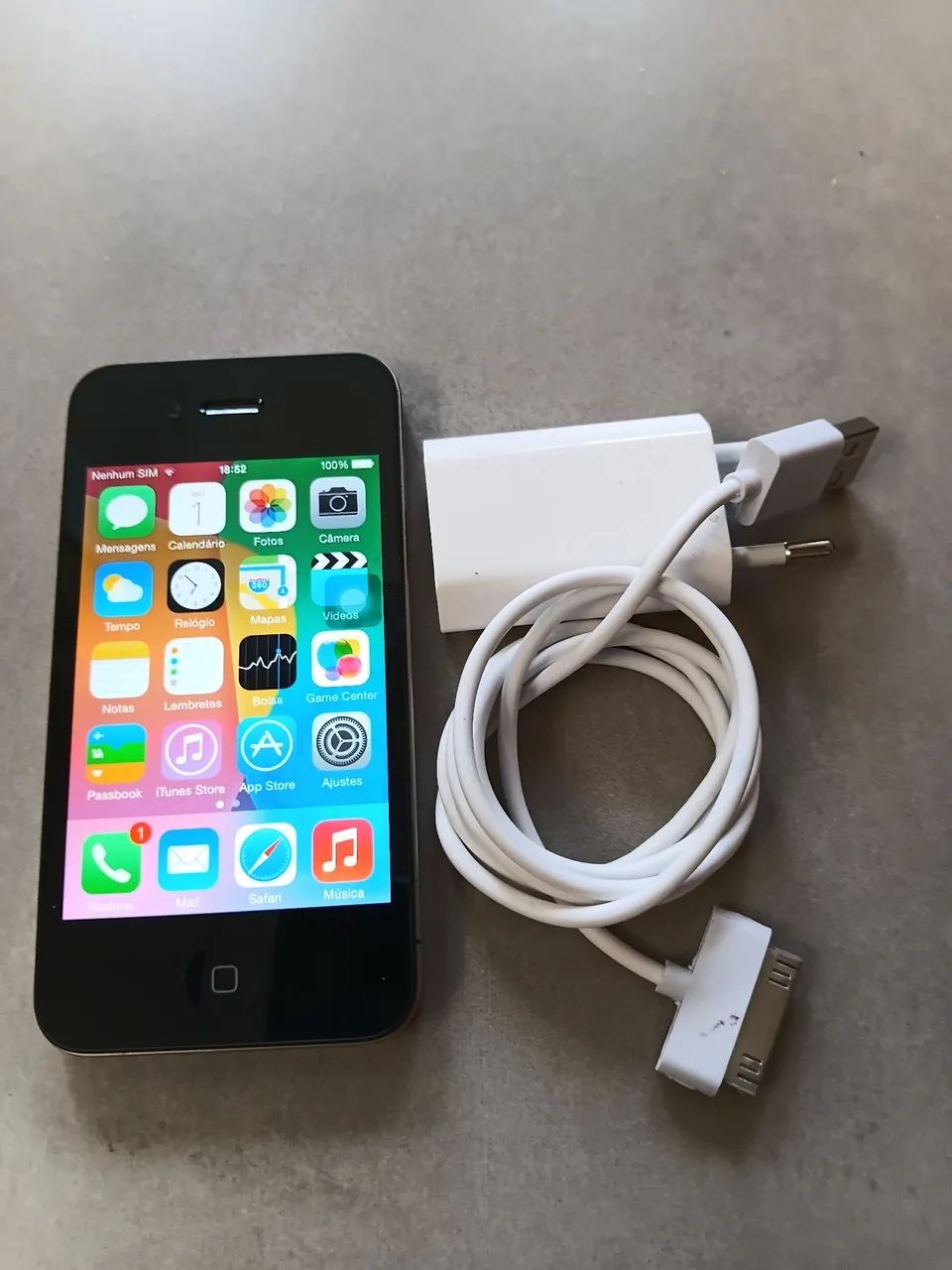 Apple iPhone 4 32Gb Preto usado colecionador