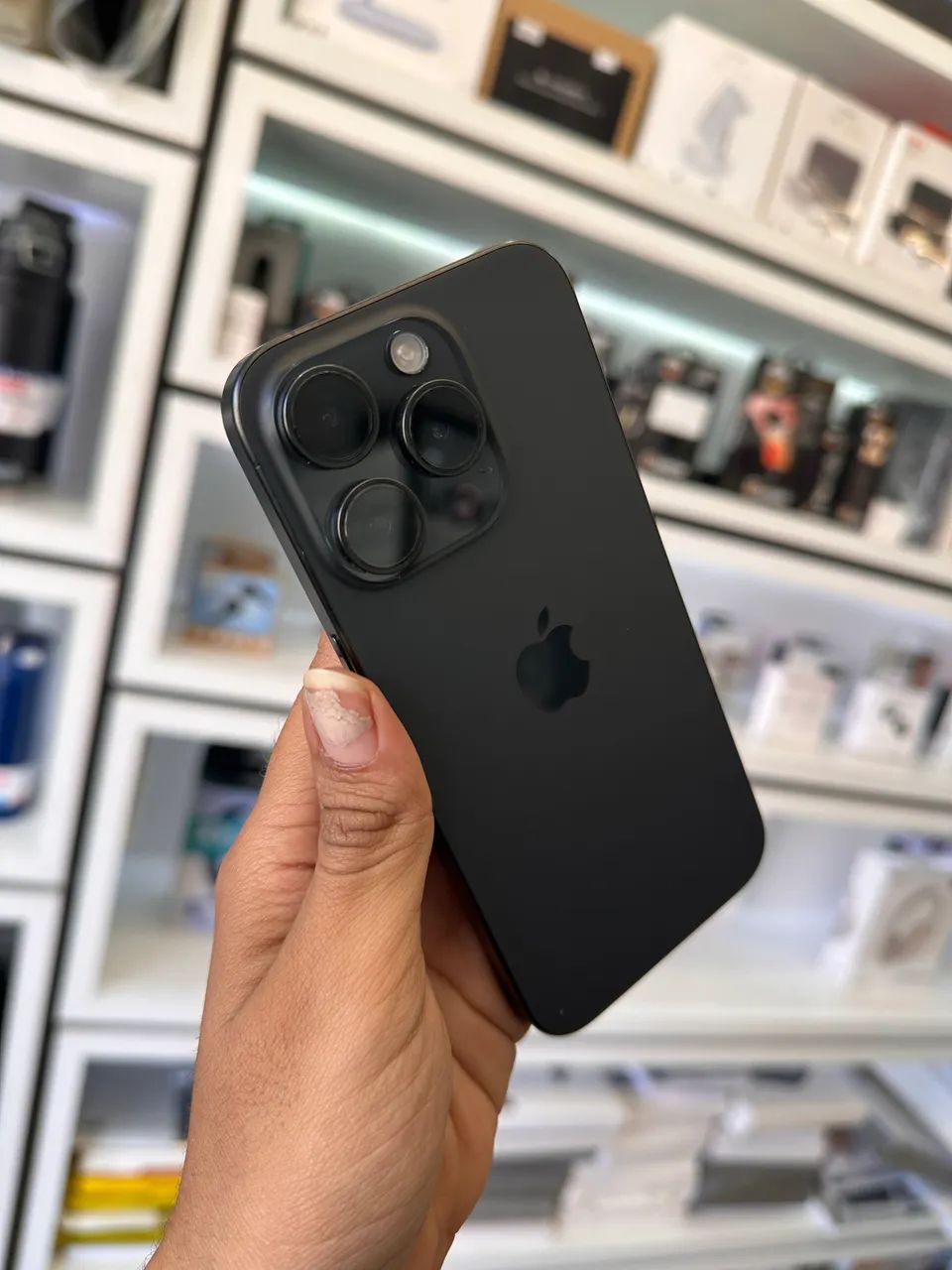 iPhone 15 Pro - 128GB - Foto 2