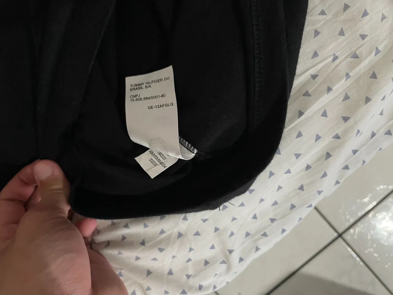 Camiseta Tommy Hilfiger  - Foto 2
