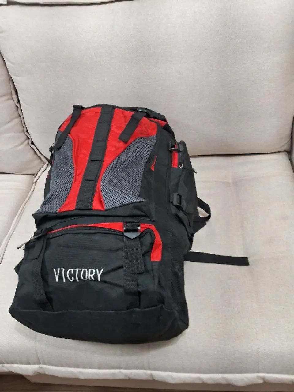 Mochila grande em tordo de 70 litros - Foto 5