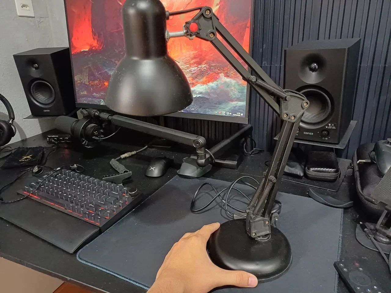 Luminária da Pixar Preto com bocal para Lâmpada 