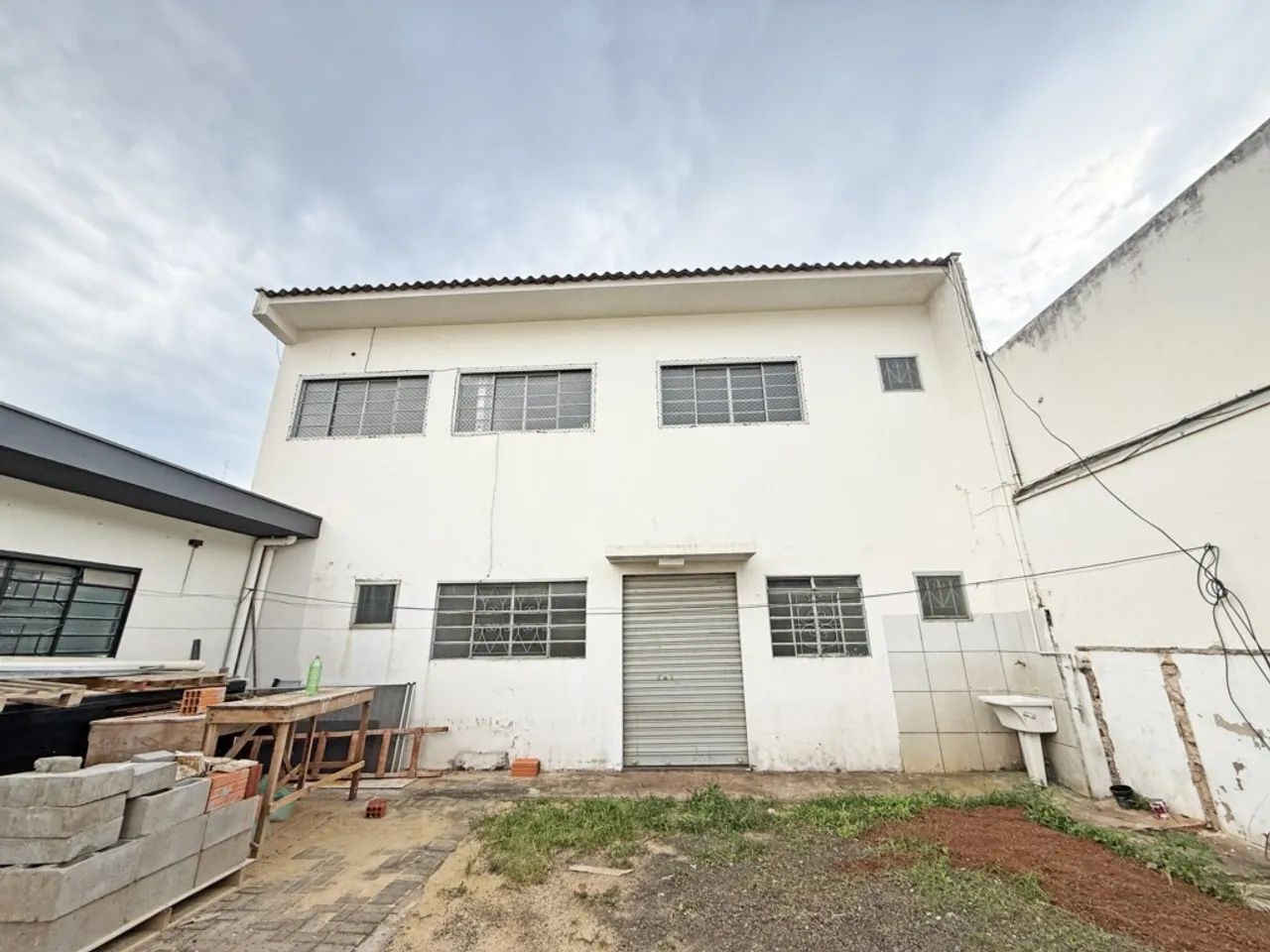 Sobrado para alugar no Jardim Higienópolis com 2 quartos em Maringá