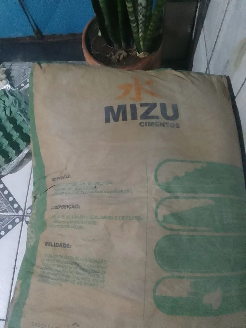 4 saco de cimento mizu