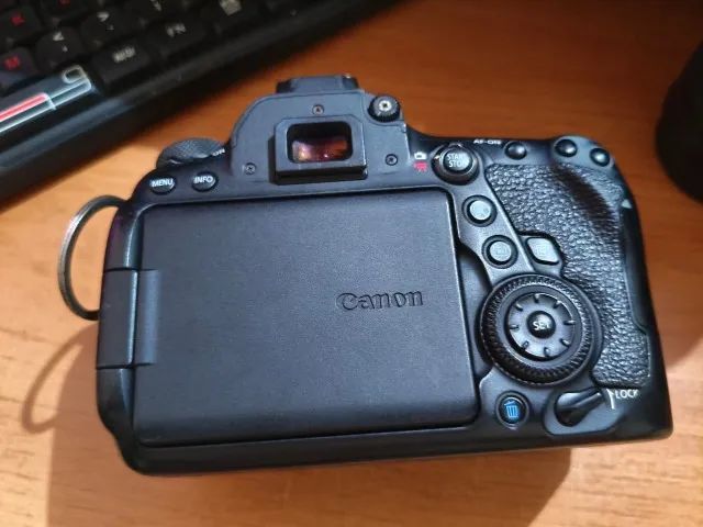 6D MakII Canon Excelente câmera