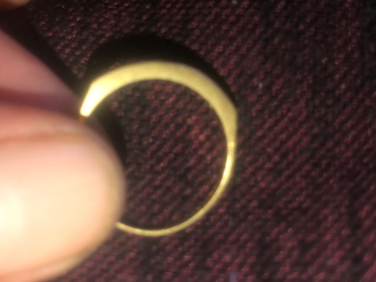 Anel de ouro 18k com pedrinha - Foto 2