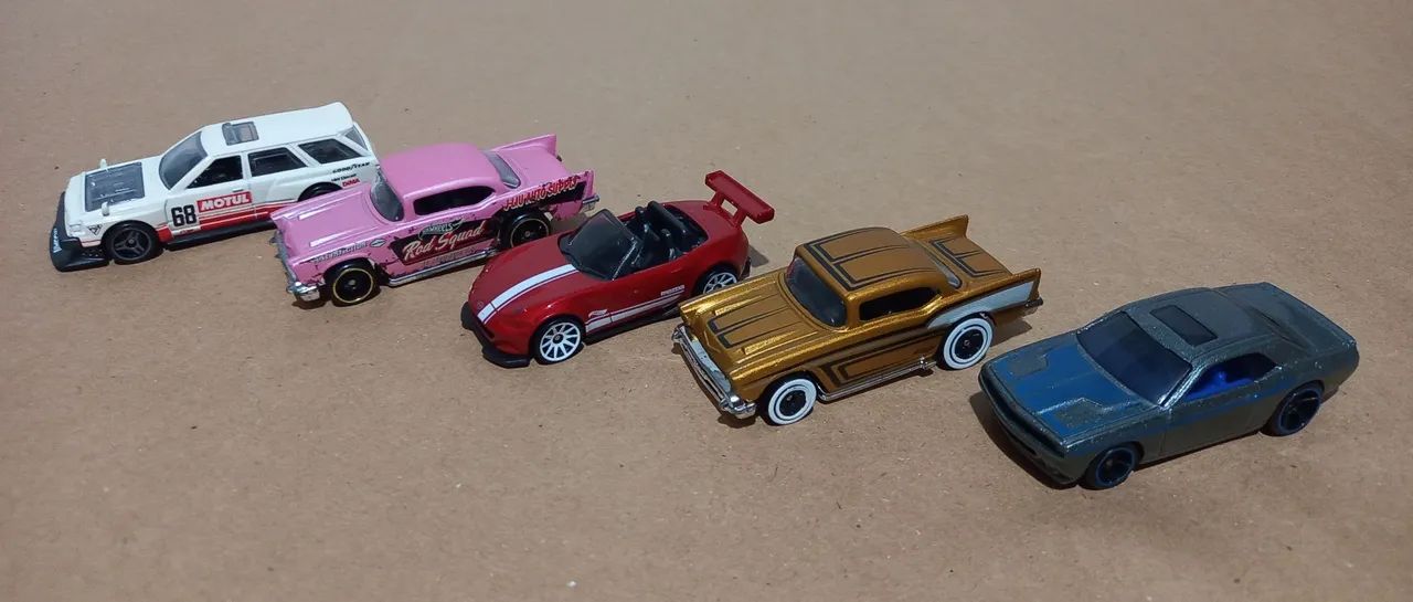 Lote miniaturas HOTWHEELS 