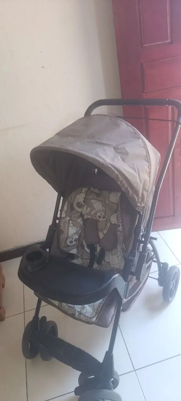 Vende se carrinho de bebe galzerando