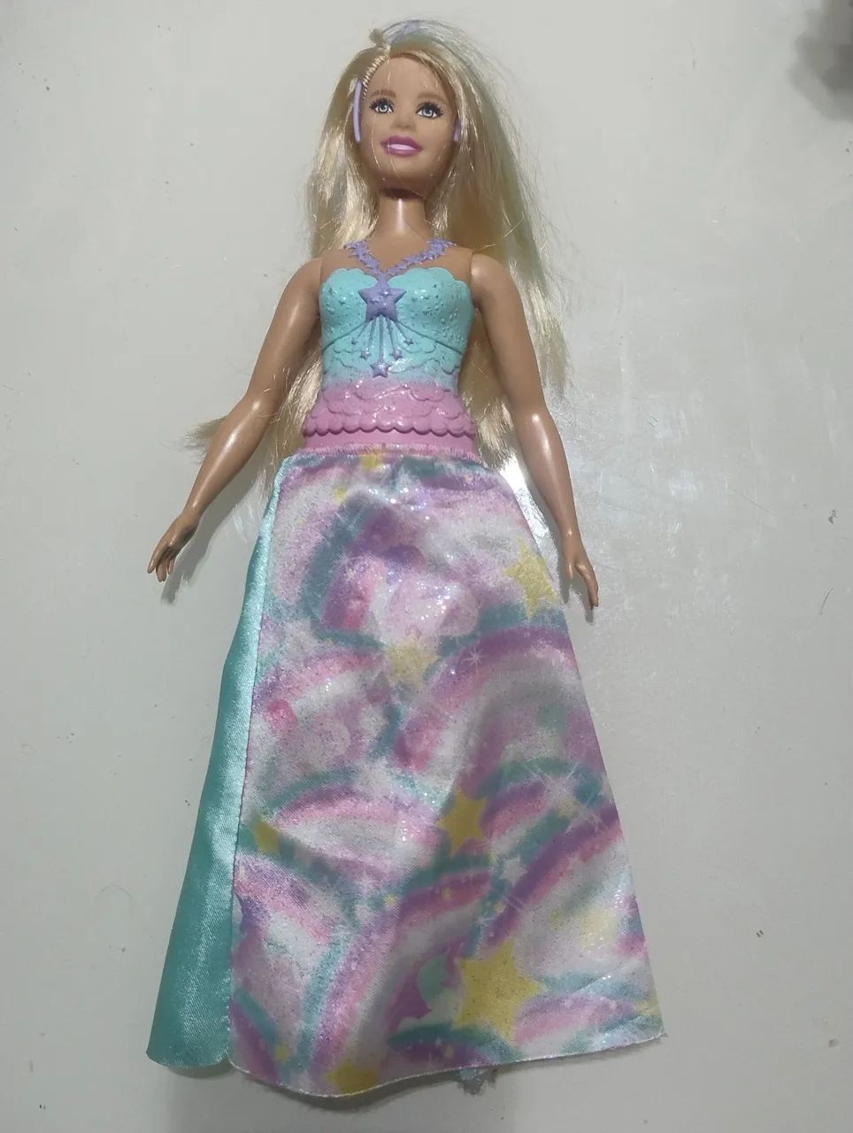 Barbie Dreamtopia Princesa loira 