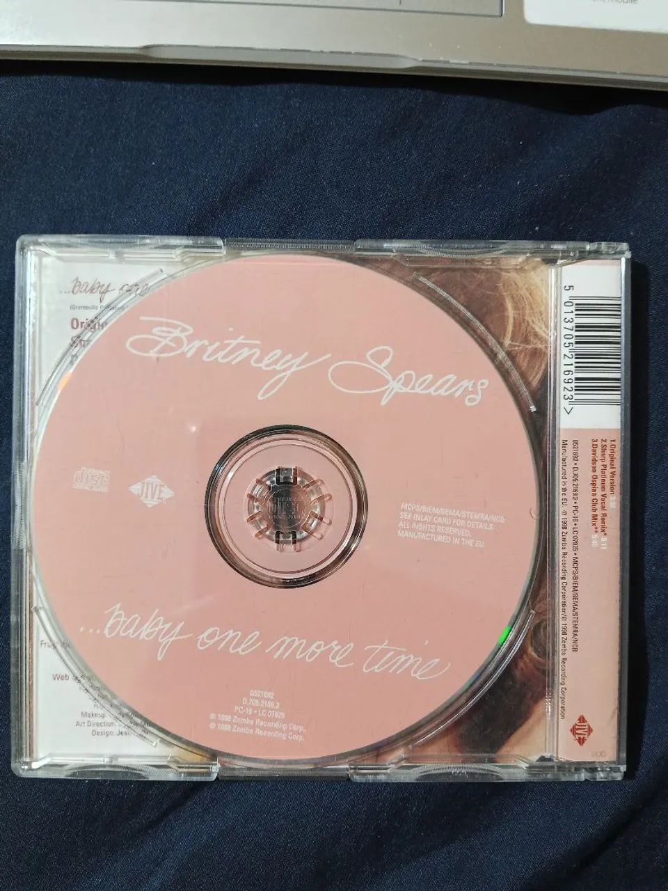 Britney Spears single Baby One More Time. - Foto 3