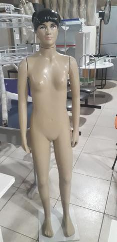 Manequins