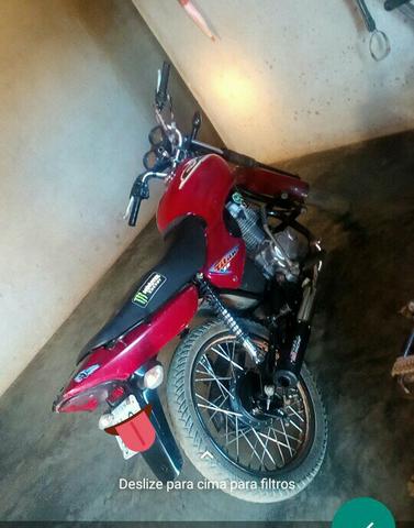 Moto Honda titan ks