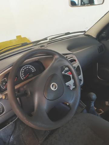 Palio 2006 11.000 GNV ar