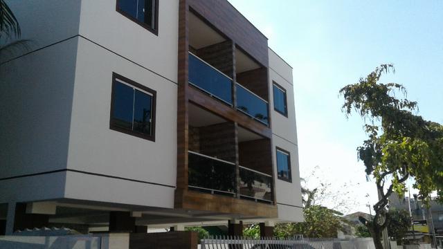 Ingleses 2dorm 1suite frente rua oa lado do mercado Sol