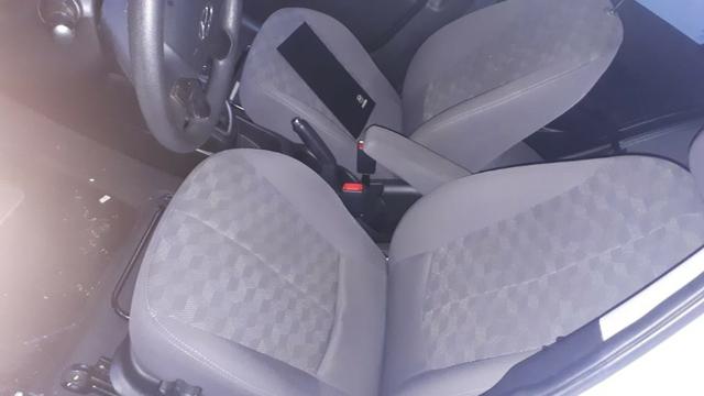 HB 20 sedã 2017 1.6 só 47 500 automático - Foto 4