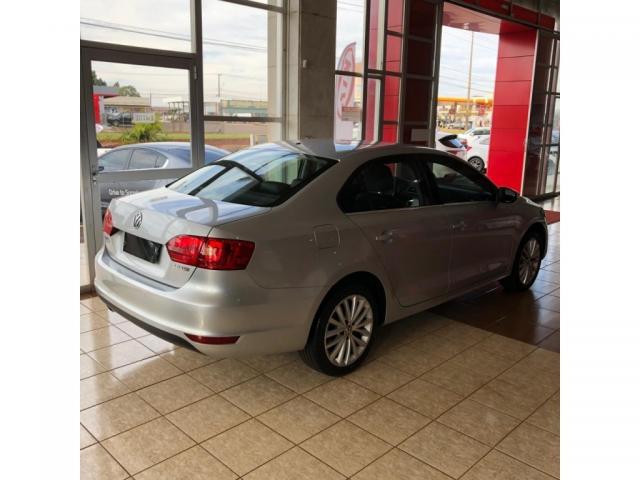 VW - VOLKSWAGEN JETTA HIGHLINE 2.0 TSI 16V 4P TIPTRONIC - Foto 4