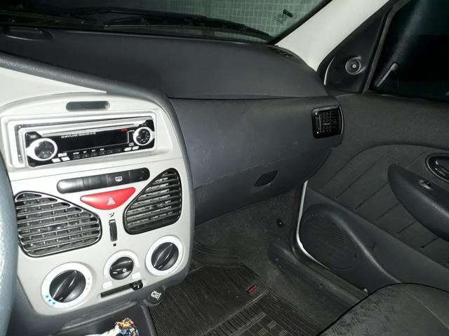 Vende-se carro em bom estado!! - Foto 5