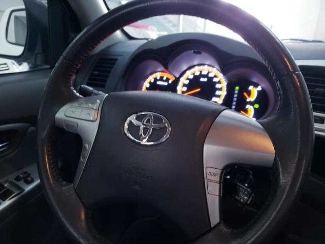 TOYOTA HILUX CD SRV D4-D 4X4 3.0 TDI DIESEL AUT - Foto 8