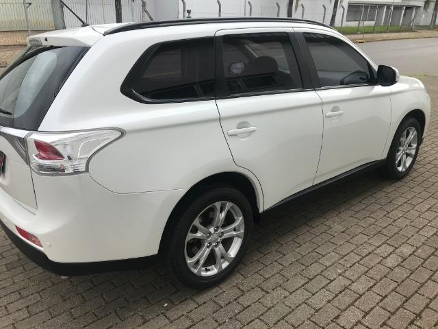 Outlander 2.0 - 2015 - C/ Teto Solar - Foto 5