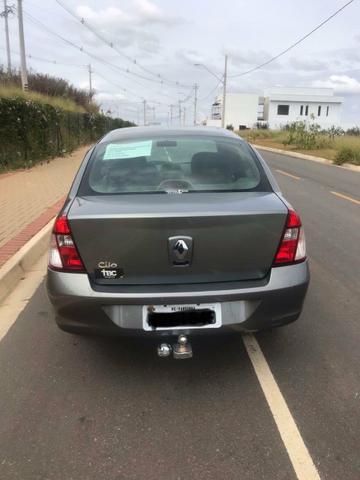 Vende-se Renault Clio Sedan 2006 - Foto 4
