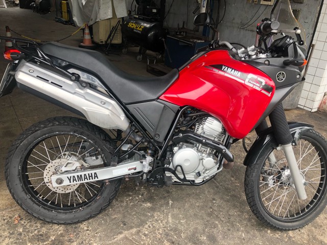 TENERE 250 2015