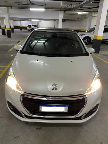 208 GRIFFE 23.700KM 2017 AUTOMÁTICO FLEX