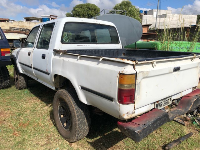 HILUX CABINE DUPLA 4X4