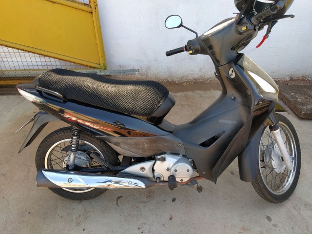 BIZ 125 ES