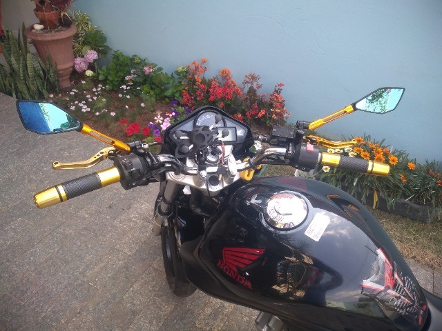 CB 300 ANO 2011