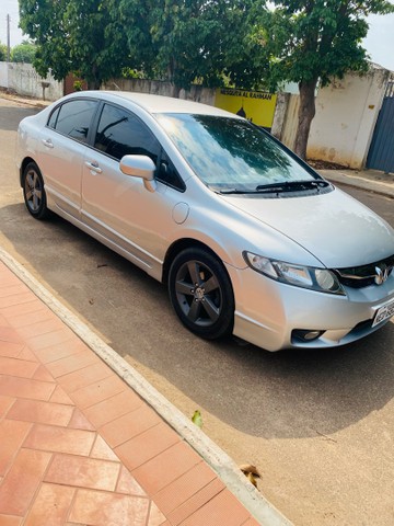 HONDA CIVIC LXS AUTOMÁTICO