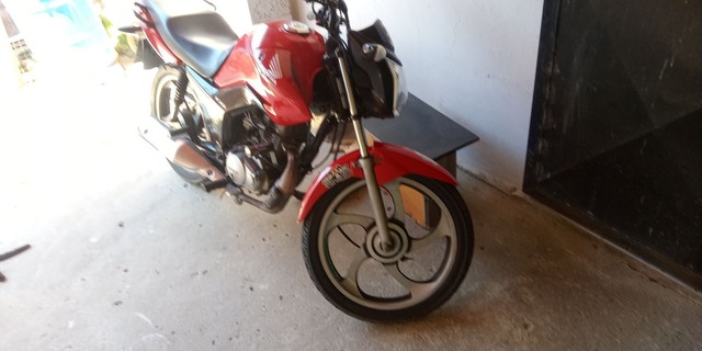 TROCA ESSA MOTO FAN 125 ANO 2014 EM FAZER 250