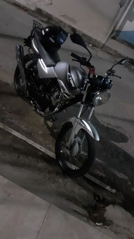VENDO YBR R$4.000