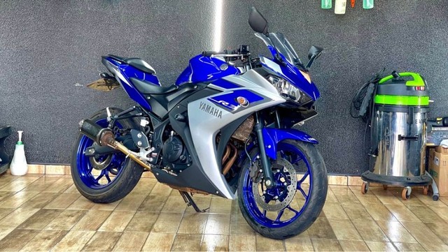 YAMAHA YZF-R3