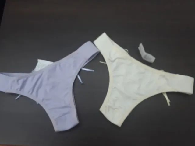 Lote 2 Calcinhas - Tangas Cores Rosa E Creme  - Foto 4