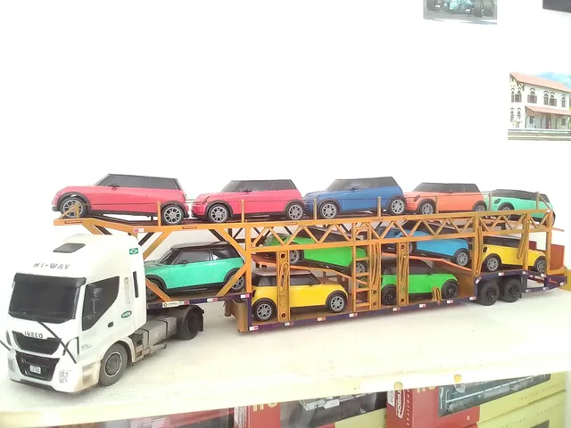 Caminhão Carreta Cegonheira 2 Andares em Madeira - Brinquedo em
