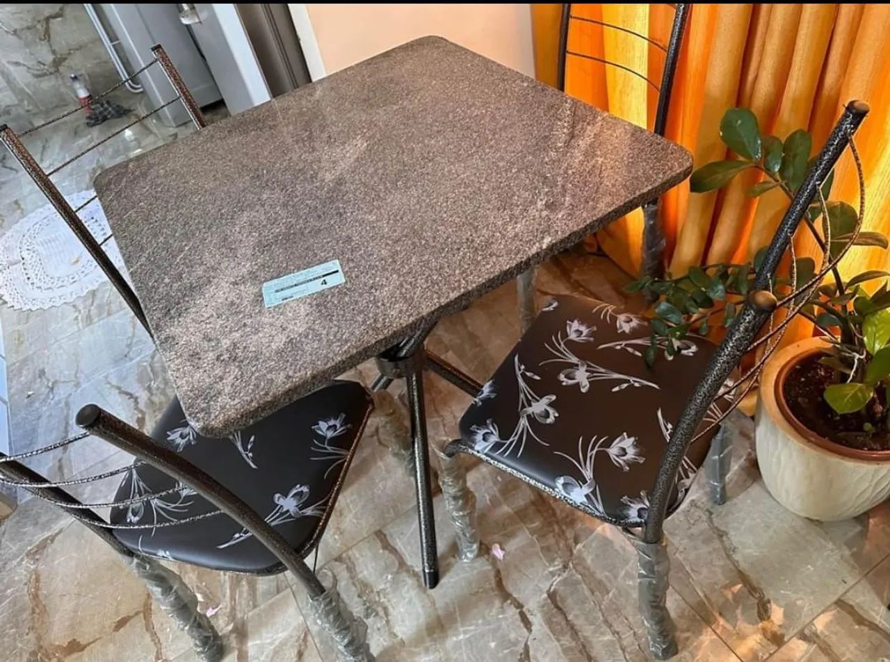 Conjunto de Mesa 4 cadeiras Nova  Promoção  - Foto 2