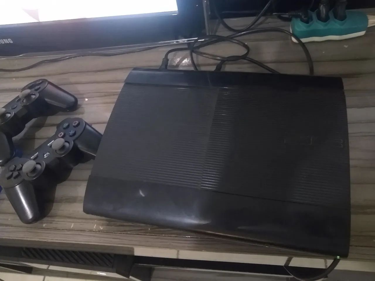 Ps3 modelo Super slim HD de 500gb !!
